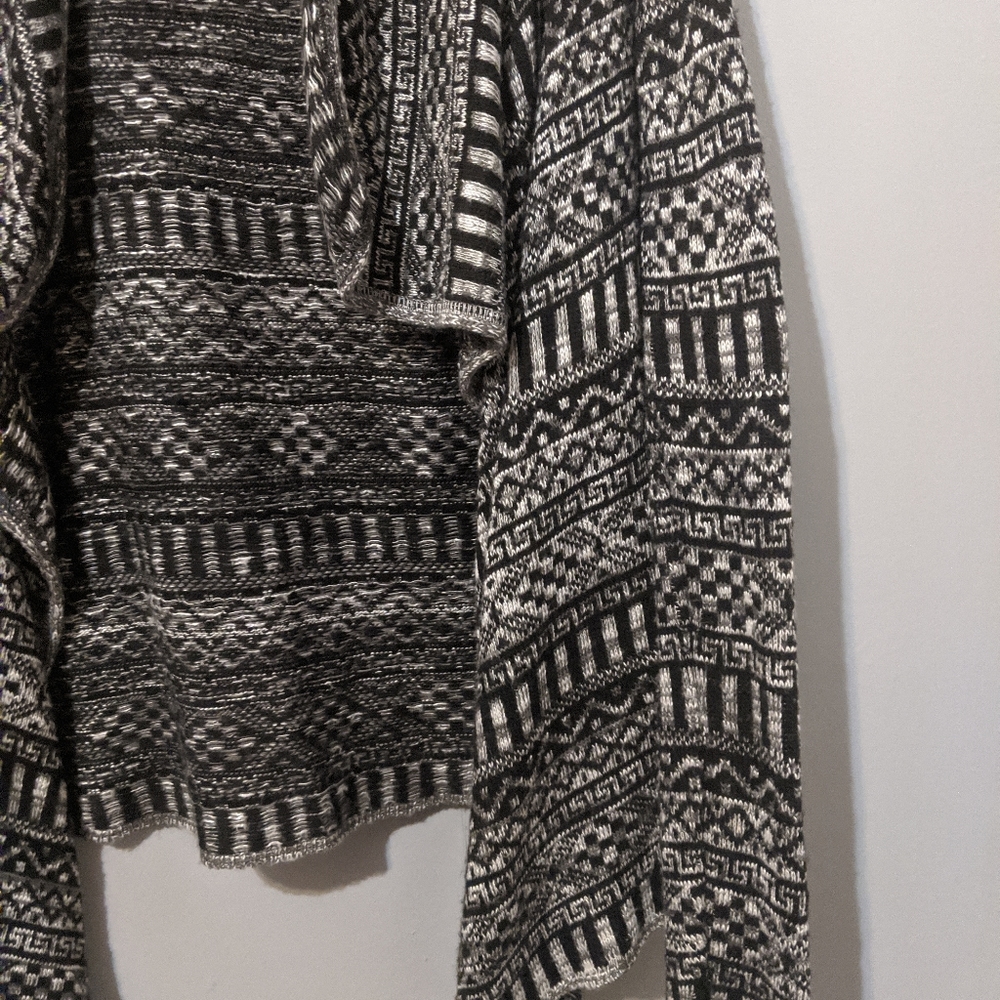 Aztec Pattern Cardigan Sweater - Picture 6 of 7